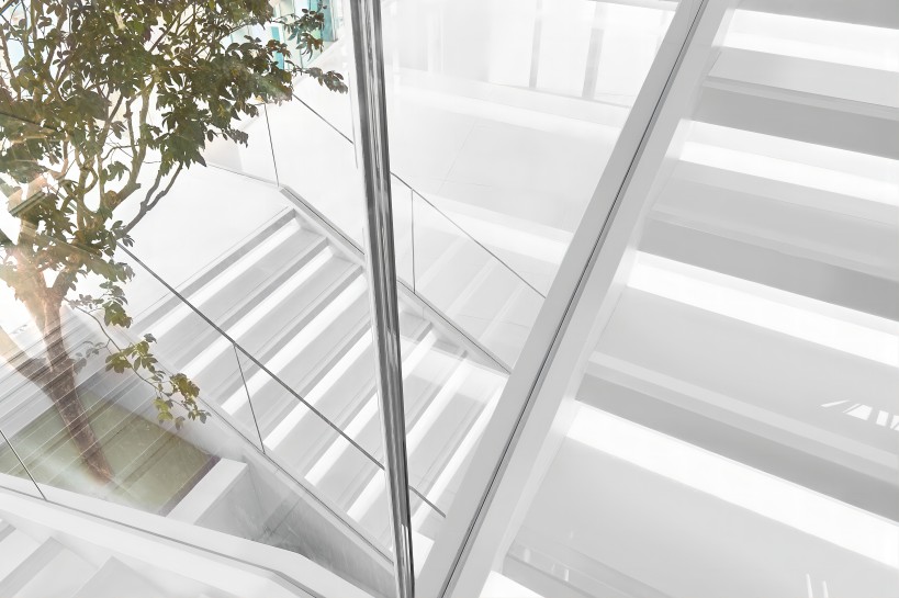 Nano Crystallized Glass Stairs